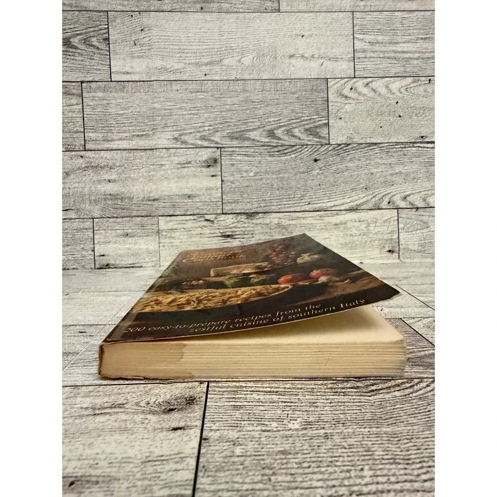 The Southern Italian Cookbook Colette Black 1967 Vintage Paperback 200 Recipes